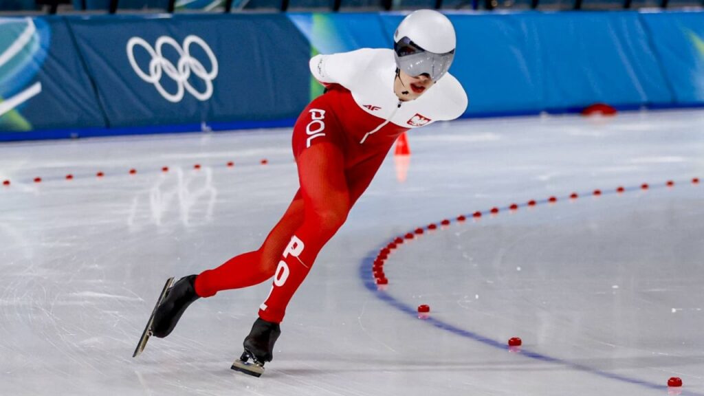 Władimir Siemirunnij podczas biegu po srebro na 10 000 m.